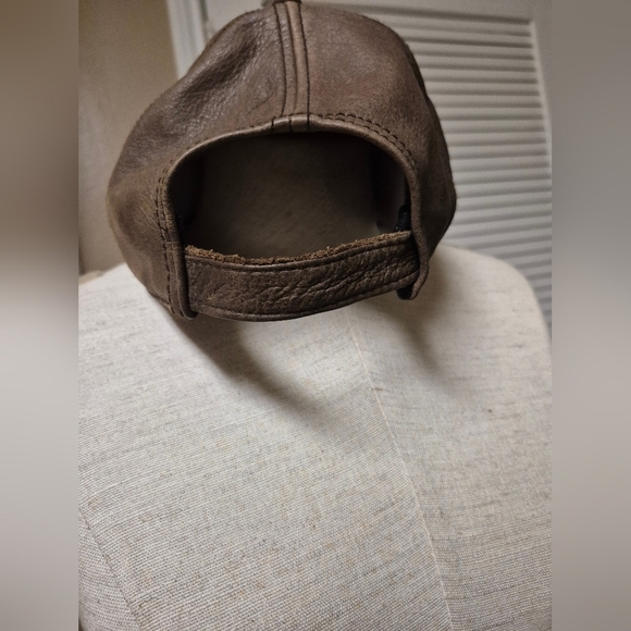 Scala Authentic Brown Leather Cap - Picture 5 of 6